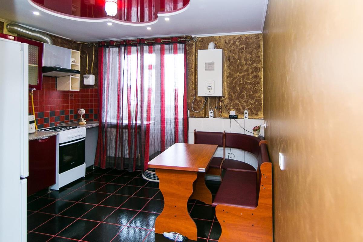 Vip Apartmens Faraon On Illinskaya 1 Floor Сумы Экстерьер фото