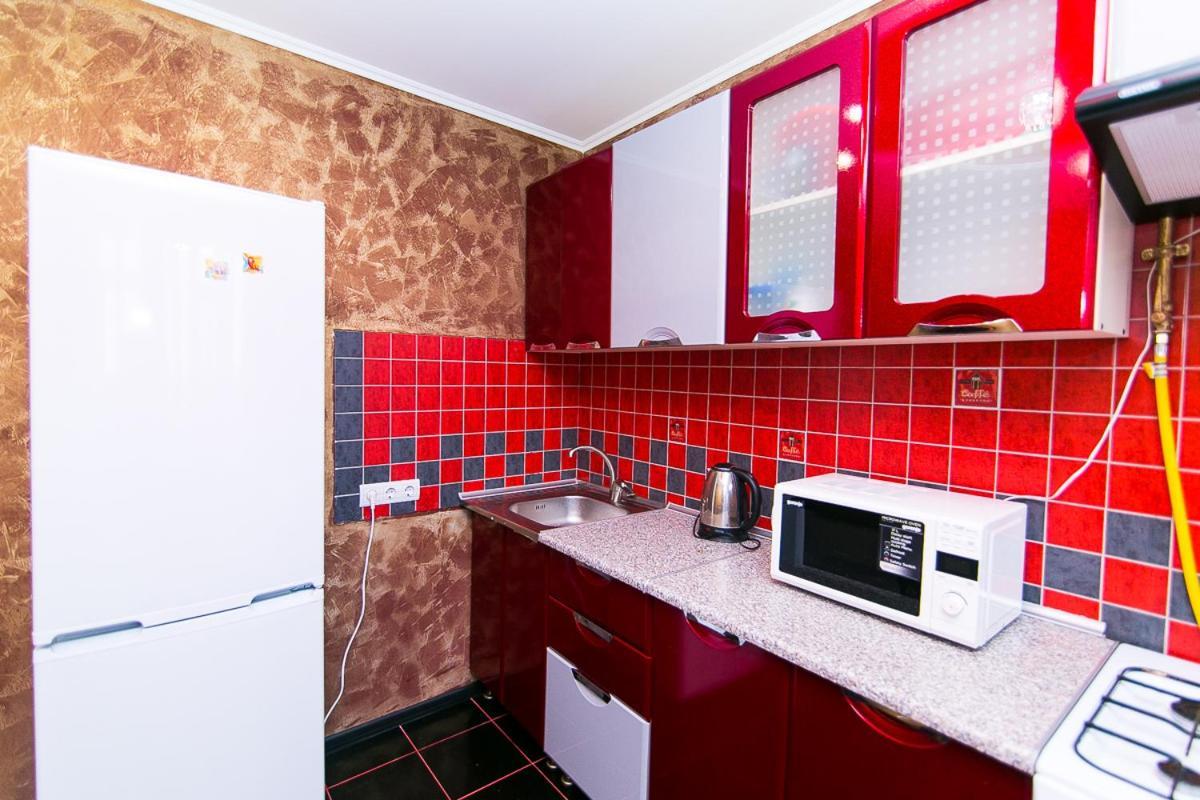 Vip Apartmens Faraon On Illinskaya 1 Floor Сумы Экстерьер фото